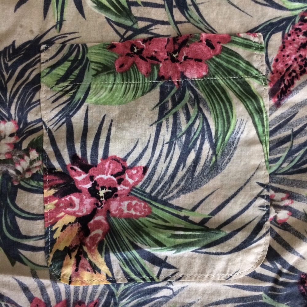 Floral button up - Picture 4 of 4